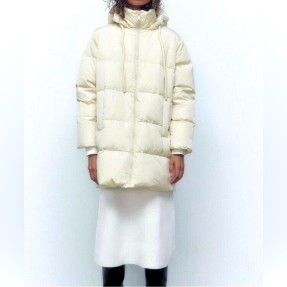Zara Water & Wind Protection Hooded
Down Coat - Picture 2 of 9